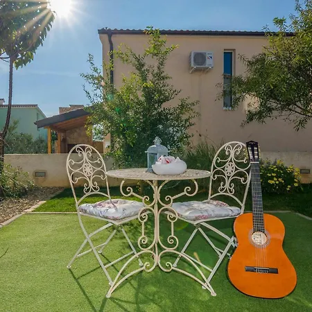 Amazing In Vrsi-mulo With Kitchen Apartment *